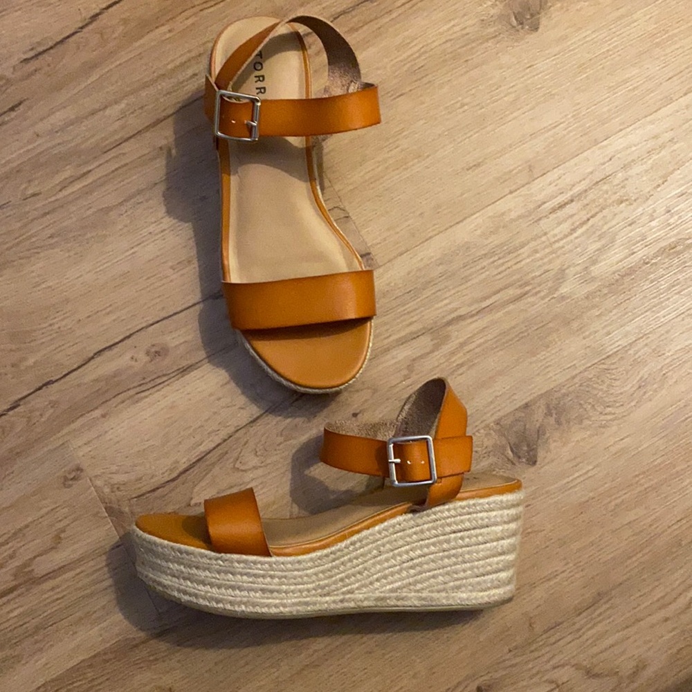 Torrid Size 9W Clogs